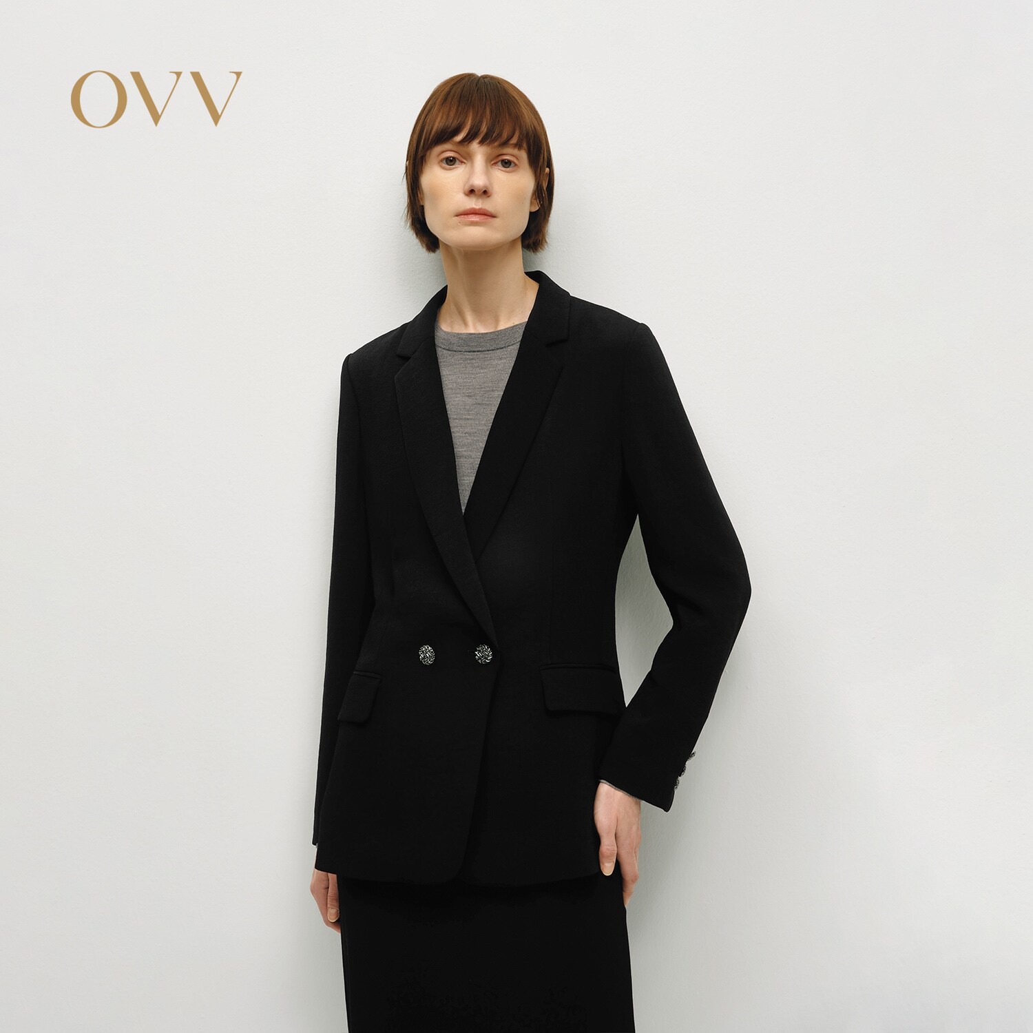 OVVOutlet秋冬热卖女装平驳领修身职场商务休闲西服外套