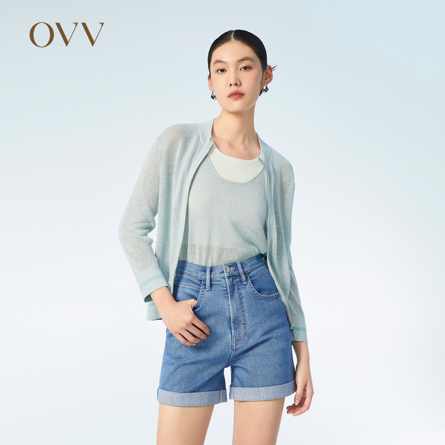 OVVOutlet 春夏新款女微透亚麻珠片舒适棒球服款式针织开衫
