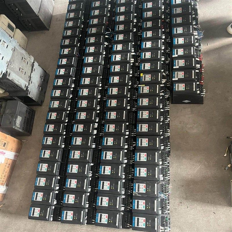 拆机汇川变频器MD200S0.4B 0.4KW/220V 数