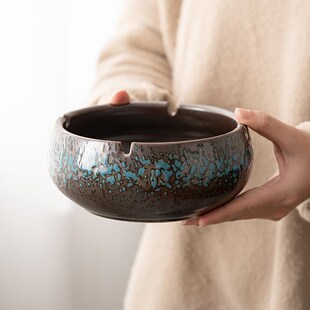 大号烟灰缸创意个性陶瓷烟盅复古家用客厅轻奢高级感办公室烟缸