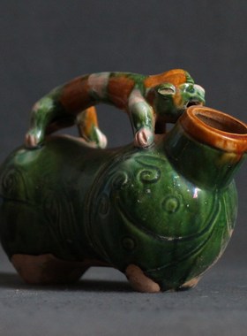 唐三彩陶瓷瓶虎首执壶提梁壶仿古代陶瓷夜壶古玩收藏老货摆件