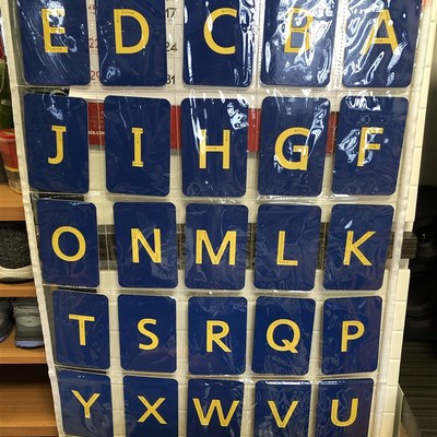 定制香港英文识字卡片教材收纳袋30格透明字诘挂袋超大海报整理袋