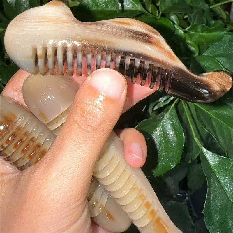 牦牛梳子按摩头部肩颈小恐龙造型脸梳经络按摩随身梳好用