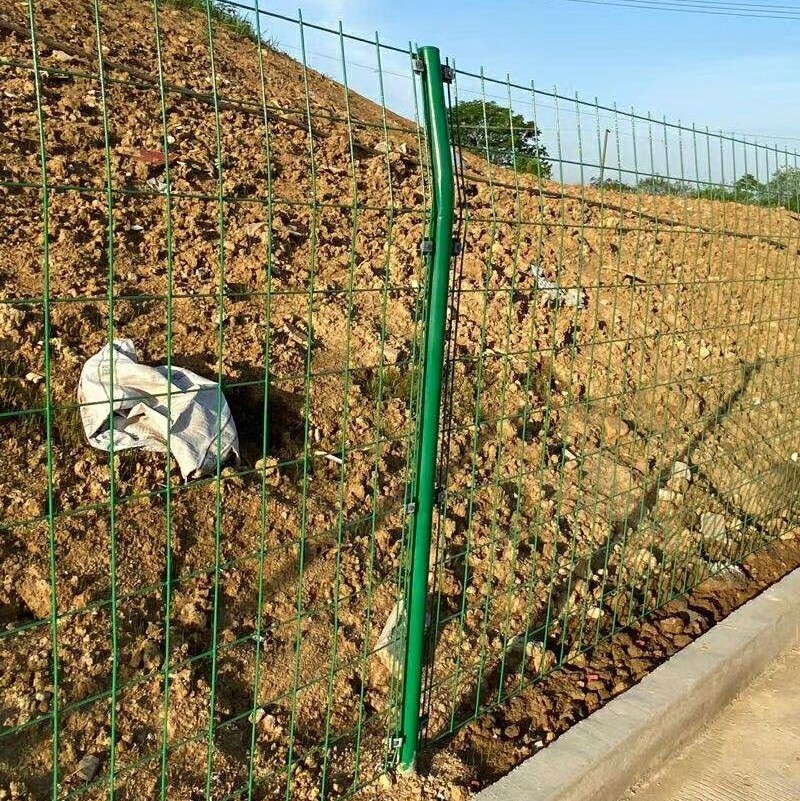 护栏网养b殖网围挡网圈果园花圃围墙网隔离网公路工地防护网铁框