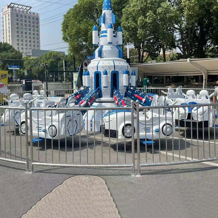 景区游乐场新型儿童游乐设备旋转汽车自控飞机室外广场游乐场设备