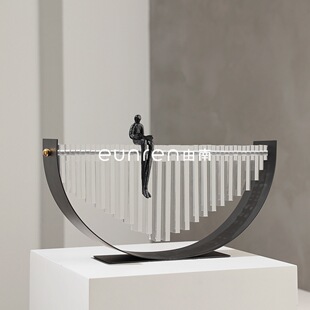 现代简约创意艺术感人物造型摆件家居客厅样板房间玄关柜软装饰品