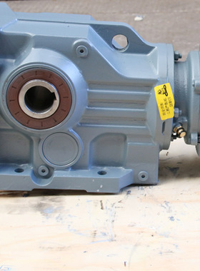 齿轮减速器选型 GKA57-6.57-1.1KW减速机 一台也是