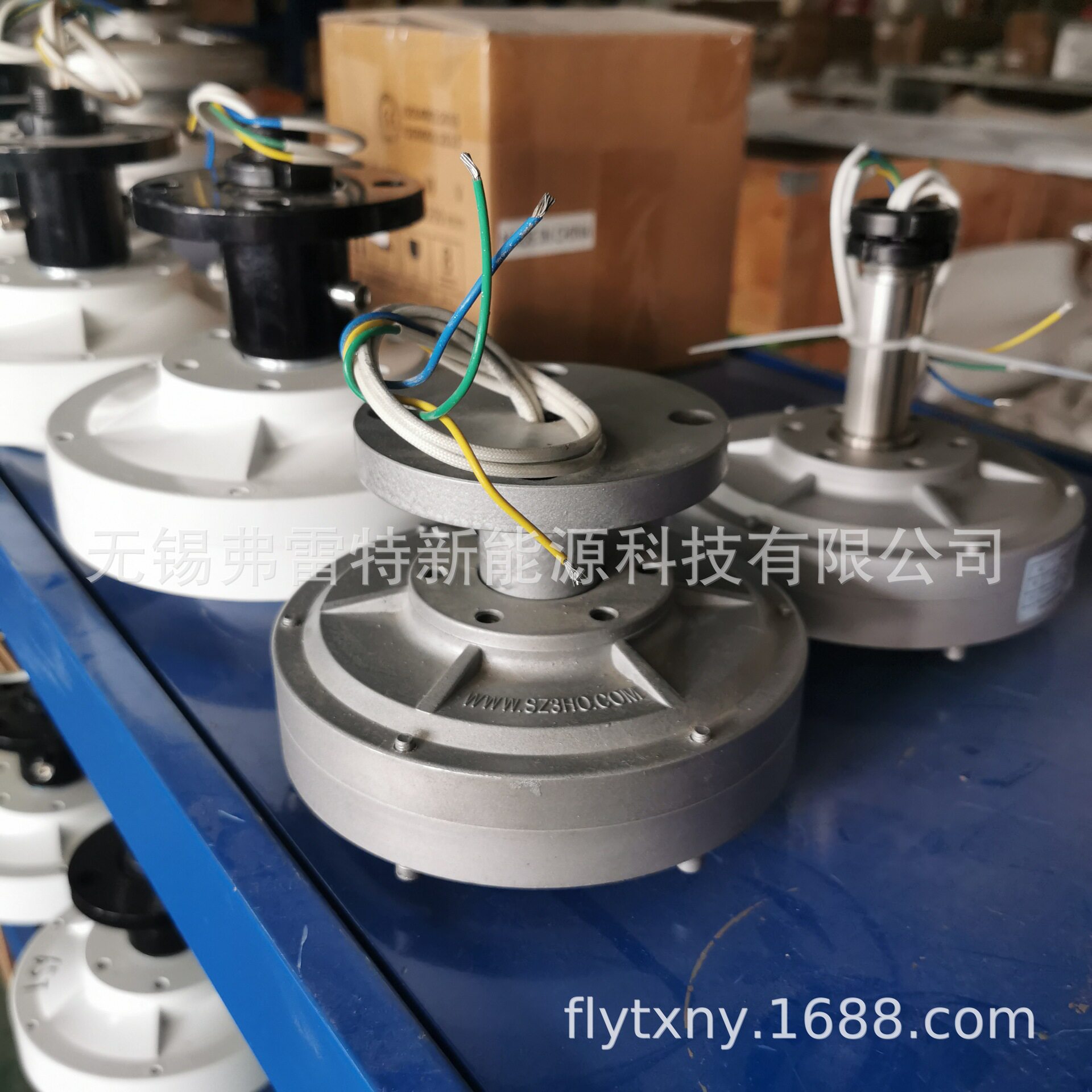 600瓦300转24v12v低转速垂直轴风力发电机专用低转速无铁芯电机