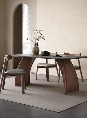 实木岩板餐桌现代简约胡桃色饭桌家用意式极简灰色长方形岩板餐桌