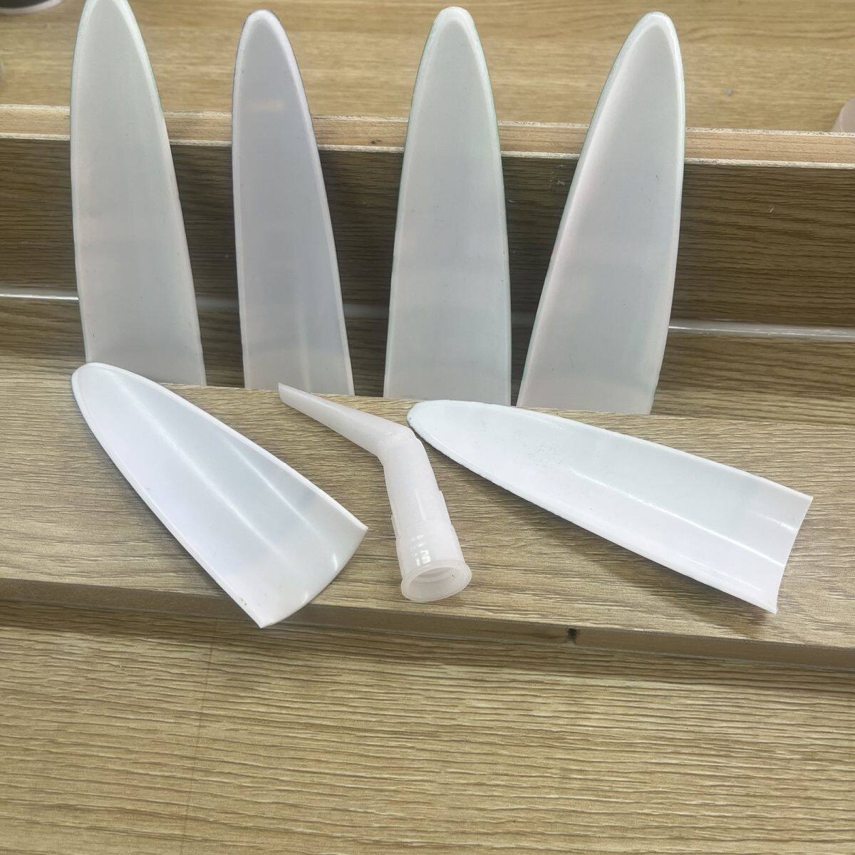 多功能塑料刮胶板刮胶神器专业美缝玻璃胶修边皮刮子工具