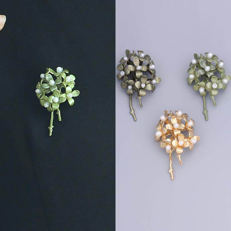 2018女式衣饰铜件喷漆淡水珍珠胸针花朵气质胸花原宿饰品