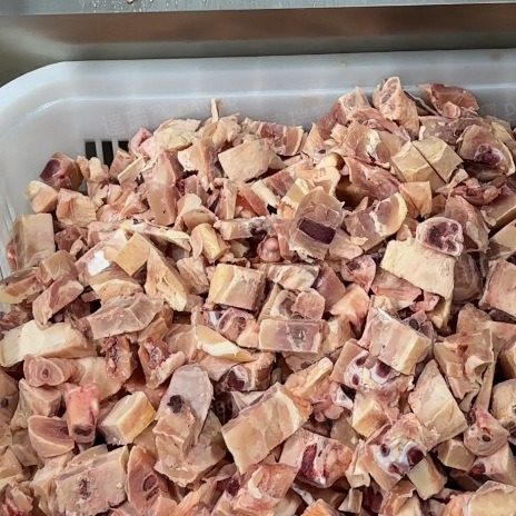 W大型猪蹄切块机流水线加工 卤猪蹄切块机器中央厨房肉类带骨切半,清洗/食品/商业设备,锯骨机/切骨机,淘宝优惠券,粉丝福利购,淘宝优惠卷