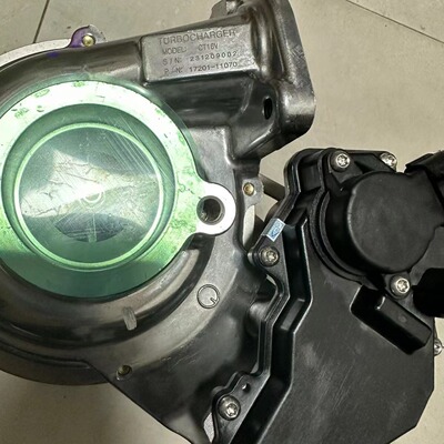 批发汽车零件 HILUX FORTUNER 的涡轮增压器总成 17201-11070