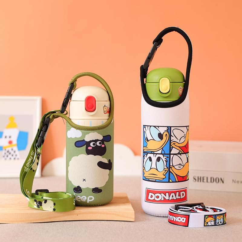 儿童卡通两用手提斜挎o保温杯套物生物400 550毫升宝宝出行水杯套