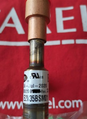 施耐德机房空调专用电子膨胀阀E2V/施耐德空调膨胀阀E2V35BSM01