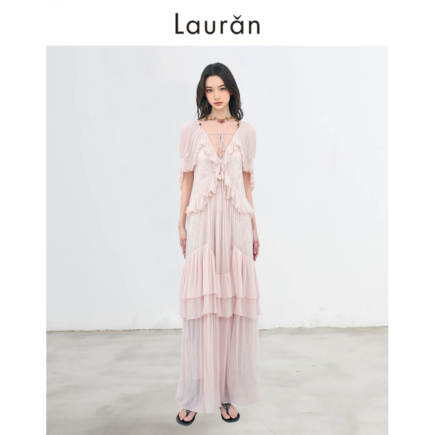 一枝南南易梦玲同款法式浪漫粉色蕾丝连衣裙女荷叶边度假风长裙子