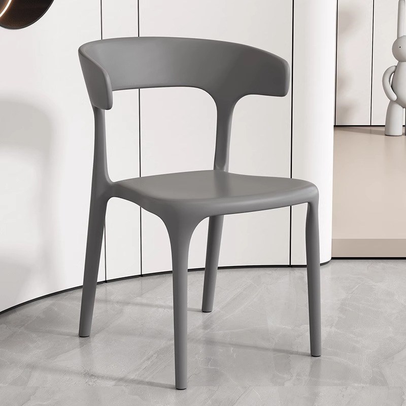 塑料椅子家用客厅餐桌椅餐椅书桌靠背凳子网红休闲现代简约牛角椅