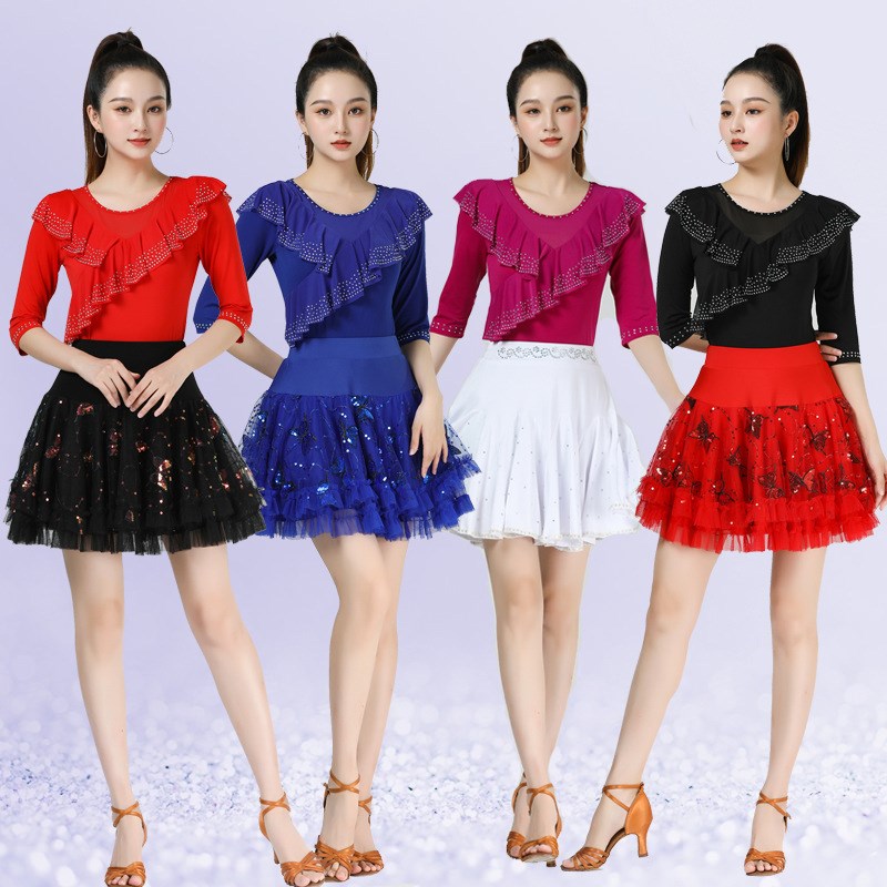 夏季新款广场舞蹈服装女圆领中袖高档烫钻荷叶边T上衣拉丁舞半身