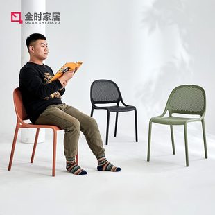 塑料椅子家用餐椅成人加厚吃饭凳子室外餐厅等位商用可叠放靠背椅