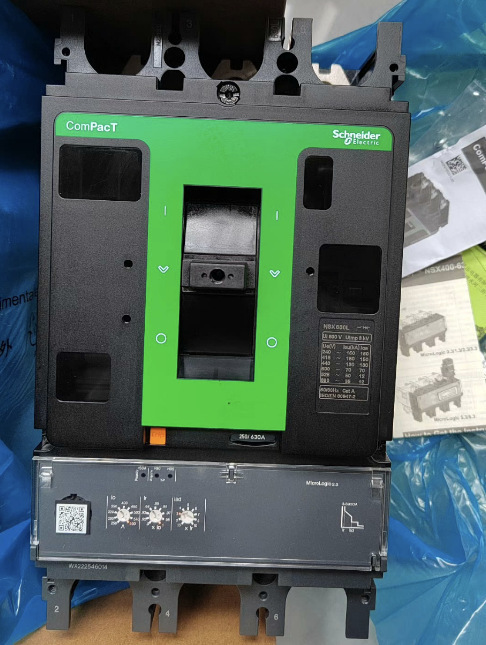 正品塑壳断路器C63H4TM630  NSX630H 4P  630A C63H4TM600 600A