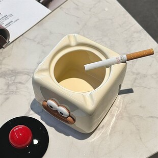 可爱创意烟灰缸家用奶油风客厅陶瓷烟盅带盖防飞灰高级感小众轻奢