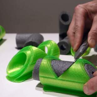 Three-tube insulation cutting fixture绝热保温橡塑管切割模具