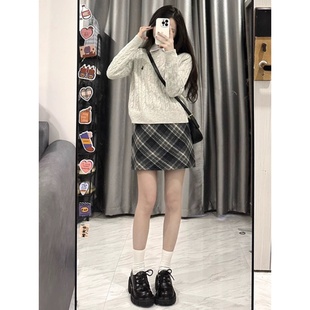 學(xué)院風(fēng)甜美式 JK制服出游穿搭 純欲女秋冬性感辣妹短裙子一整套裝