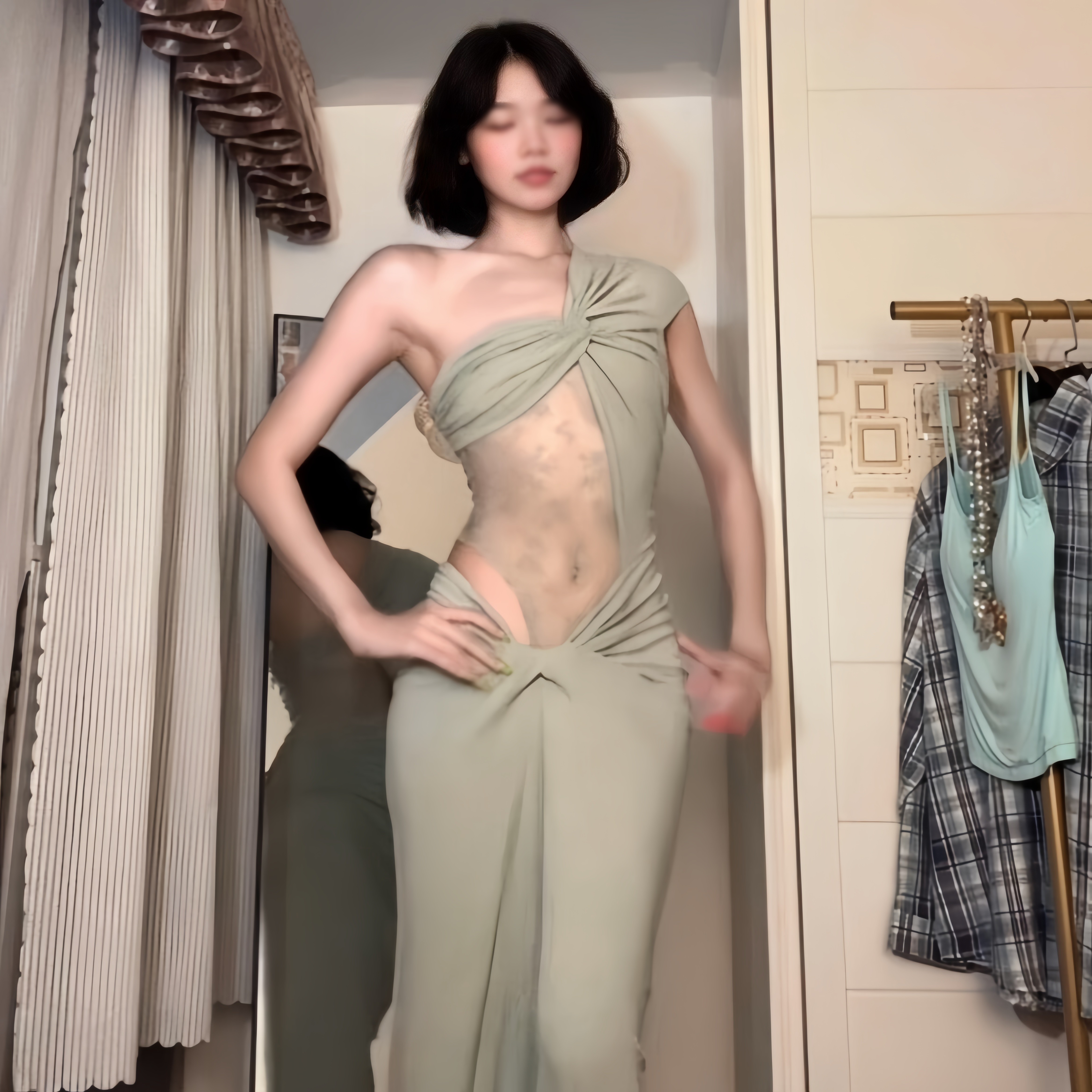 性感斜肩扭结蕾丝拼接连衣裙豆绿色御姐三亚度假风拍照礼服长裙