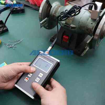 安铂便携式高精度3D测振仪VM-6380/6380-2/3三参数同时测量振动仪