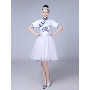 正品青瓷大合唱服演服出长短裙女款合唱团花筝表演民乐古古典舞蹈