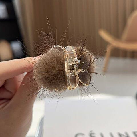 可爱小毛球发夹真水貂毛抓夹韩国可爱樱桃小毛球发卡子毛绒发饰