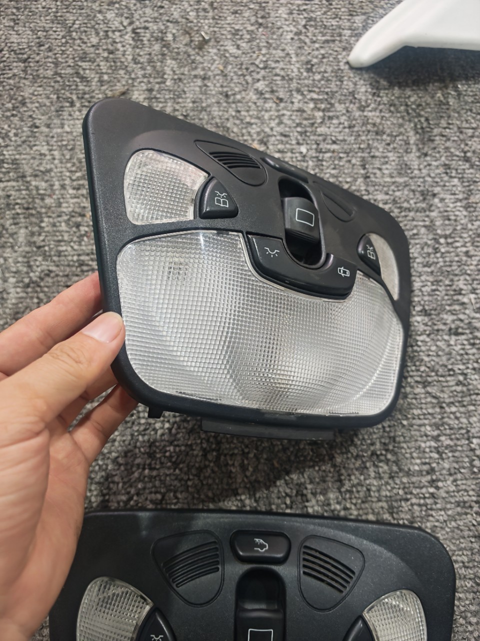 适用奔驰G500天窗开关G400G350G63G55天窗开关车顶阅读灯开关车顶