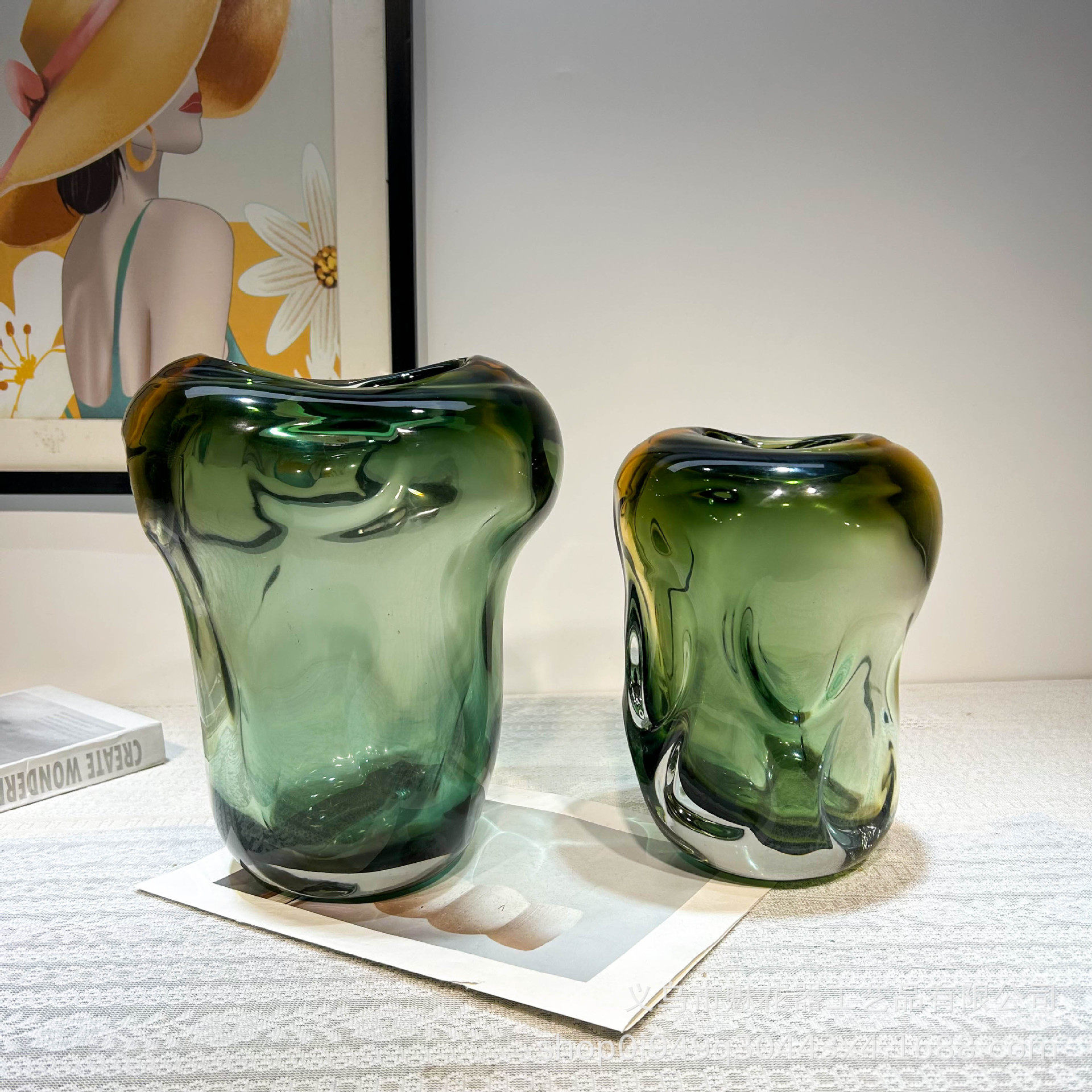 现代轻奢绿色创意重工琉璃花瓶餐桌插花办公室摆件样板间高级装饰图片
