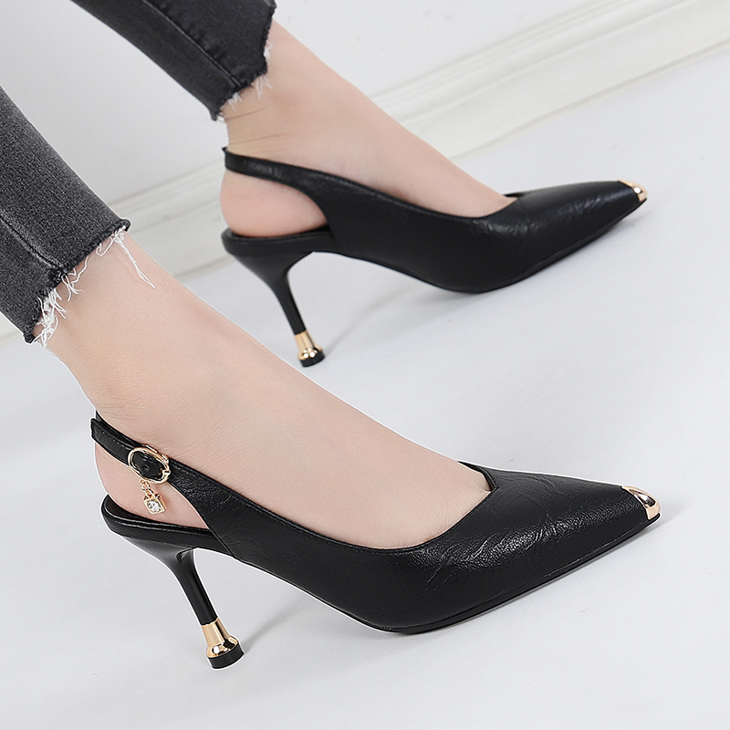 红綪綎真皮包头凉鞋女夏2023新款一字扣带女鞋尖头细跟铁头高跟鞋