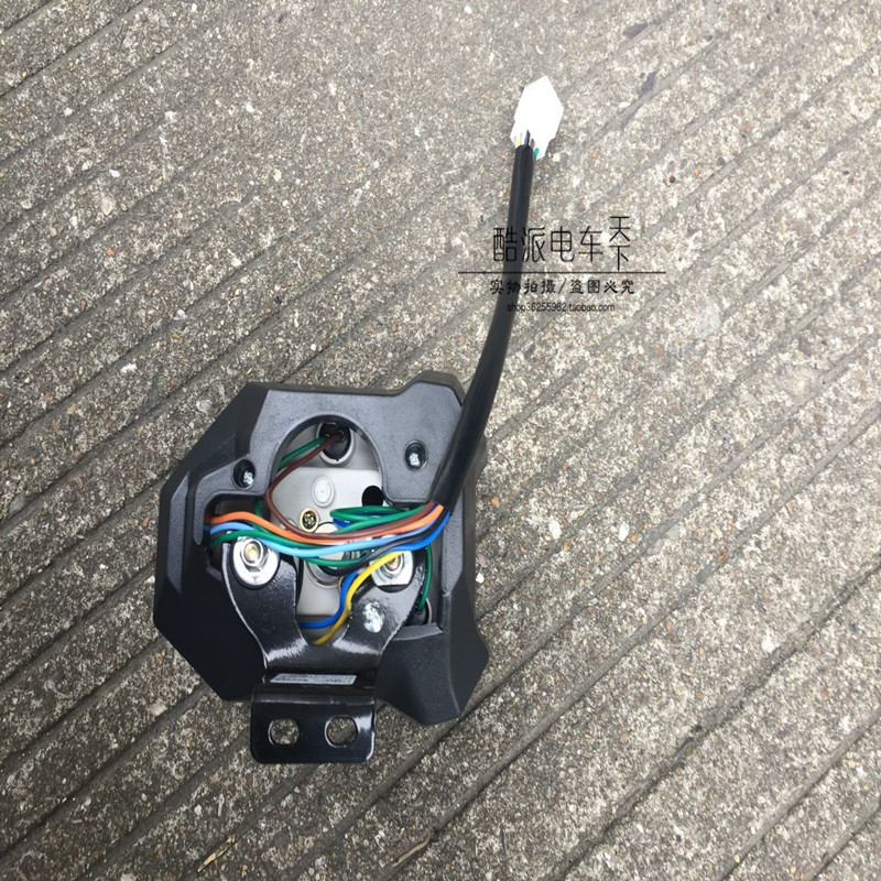 路虎8代BWS八代牛牛仪表150摩托车里程表城市铁男路虎八代油量表