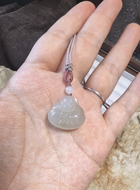 和田玉藕粉抱抱佛吊坠挂件发灰介意勿拍22×19