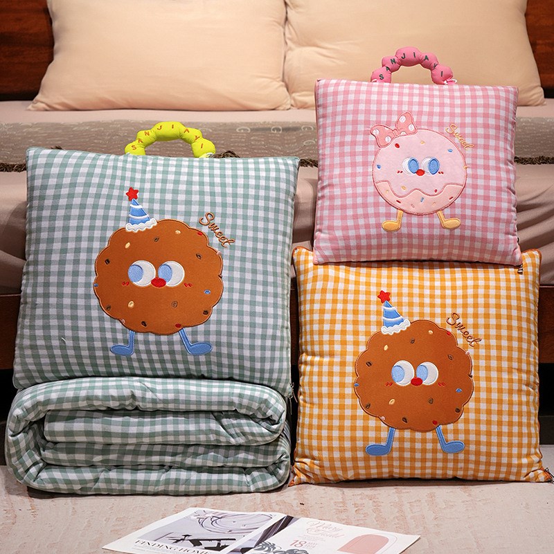 卡通条纹格子抱枕被子两用办w公室午睡枕毯子枕头二合一车载靠枕