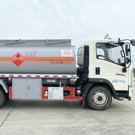 运油车一站式服务 小型油罐车 送车上门 上户无忧