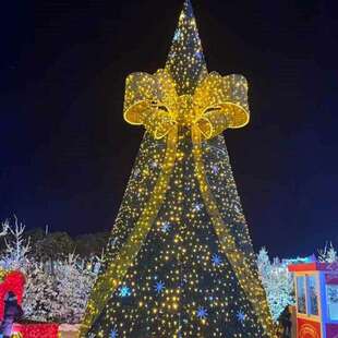 支持来图制作圣诞树大型PVC阻燃框架编程灯圣诞树商场美陈现货