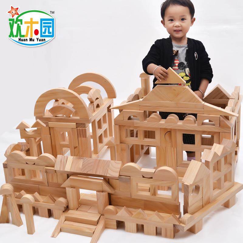 幼儿园大型积木建构区原木色实心木质大块安吉积木拼装搭建玩具