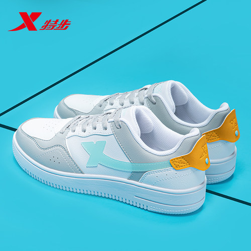 特步板鞋男新款休闲鞋