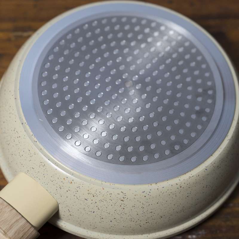 1VPR又到好货！家庭bi备麦饭石平底锅不粘锅家用煎锅煎蛋锅电磁炉