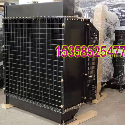 东风康斯6CTAA8.3-G2水箱柴油发电机组散热器180KW千瓦