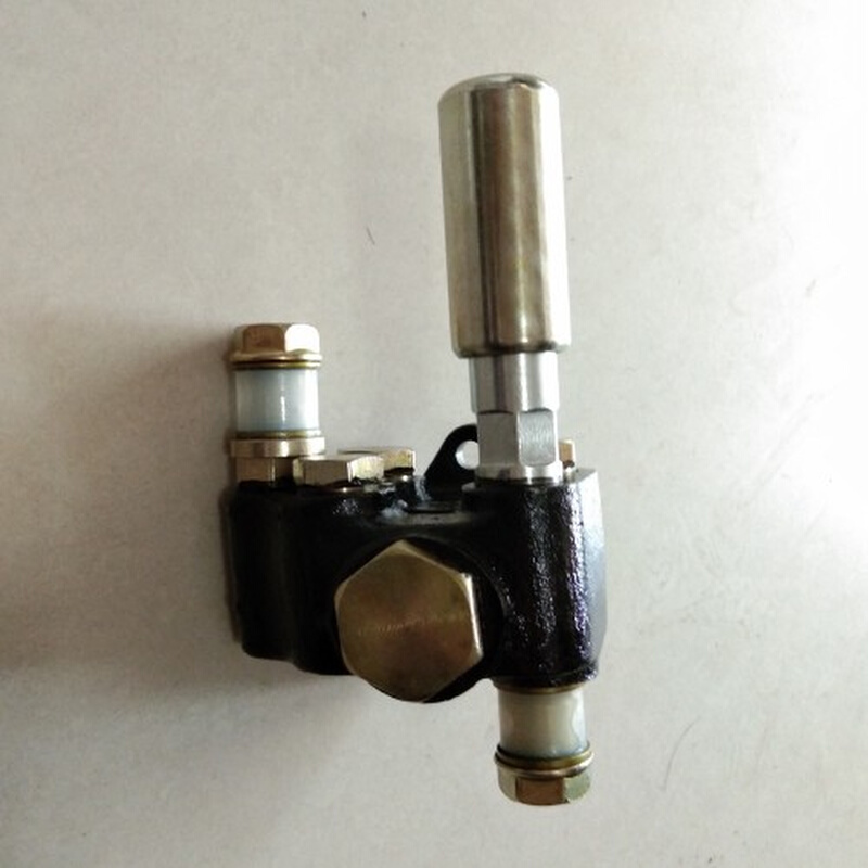 150KW  YC6A230L-D20柴油发电机组试配配件 输油泵 手压油泵