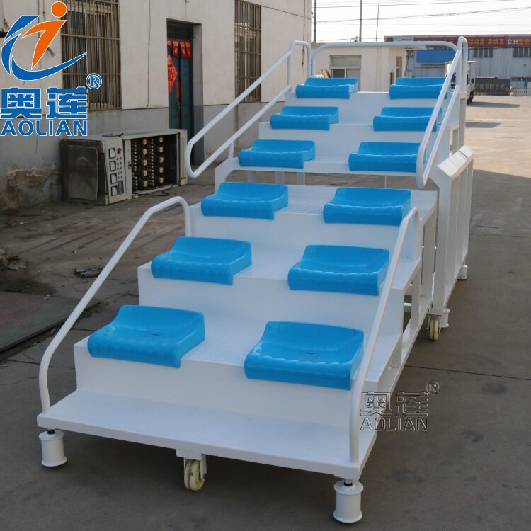 奥莲T-03田径移动式裁判台 12座可伸缩式终点计时台 裁判员看台