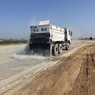 路面施工罐装 撒料车灰料撒灰设备 水泥撒布机12方一体式