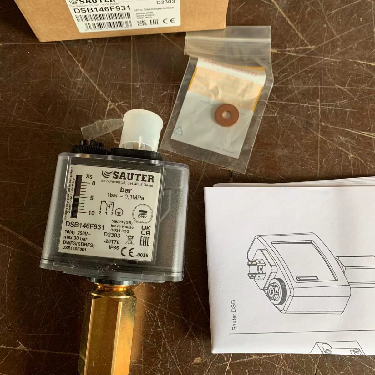 威索DSB146F931油压表