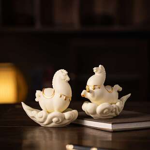 新中式天马行空陶瓷摆件招财生肖马德化白瓷工艺品办公室桌面装饰