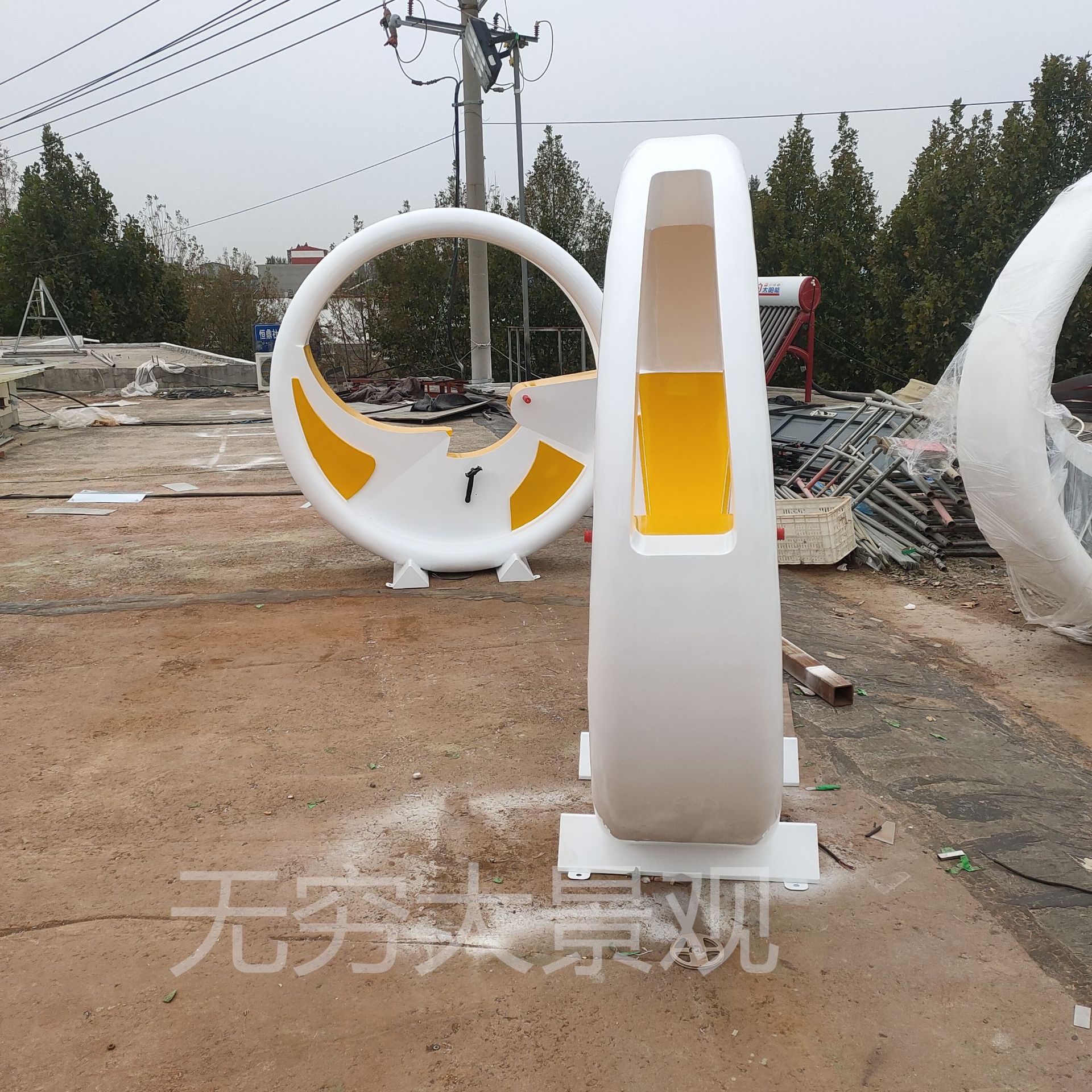 无穷大无动力脚蹬发电喷泉水车