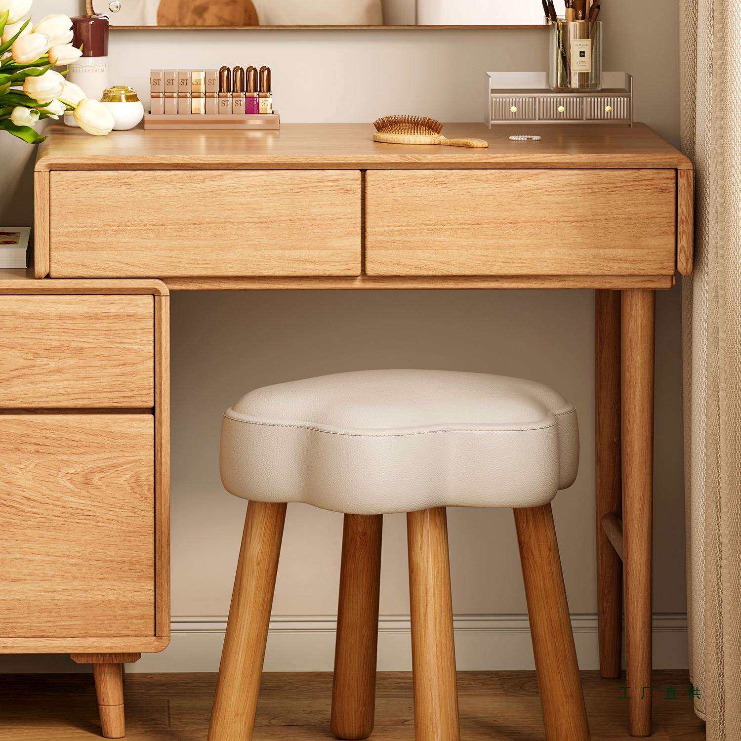 云朵化妆凳奶油风梳妆台凳子女生卧室实木高级感简约美甲专用凳子